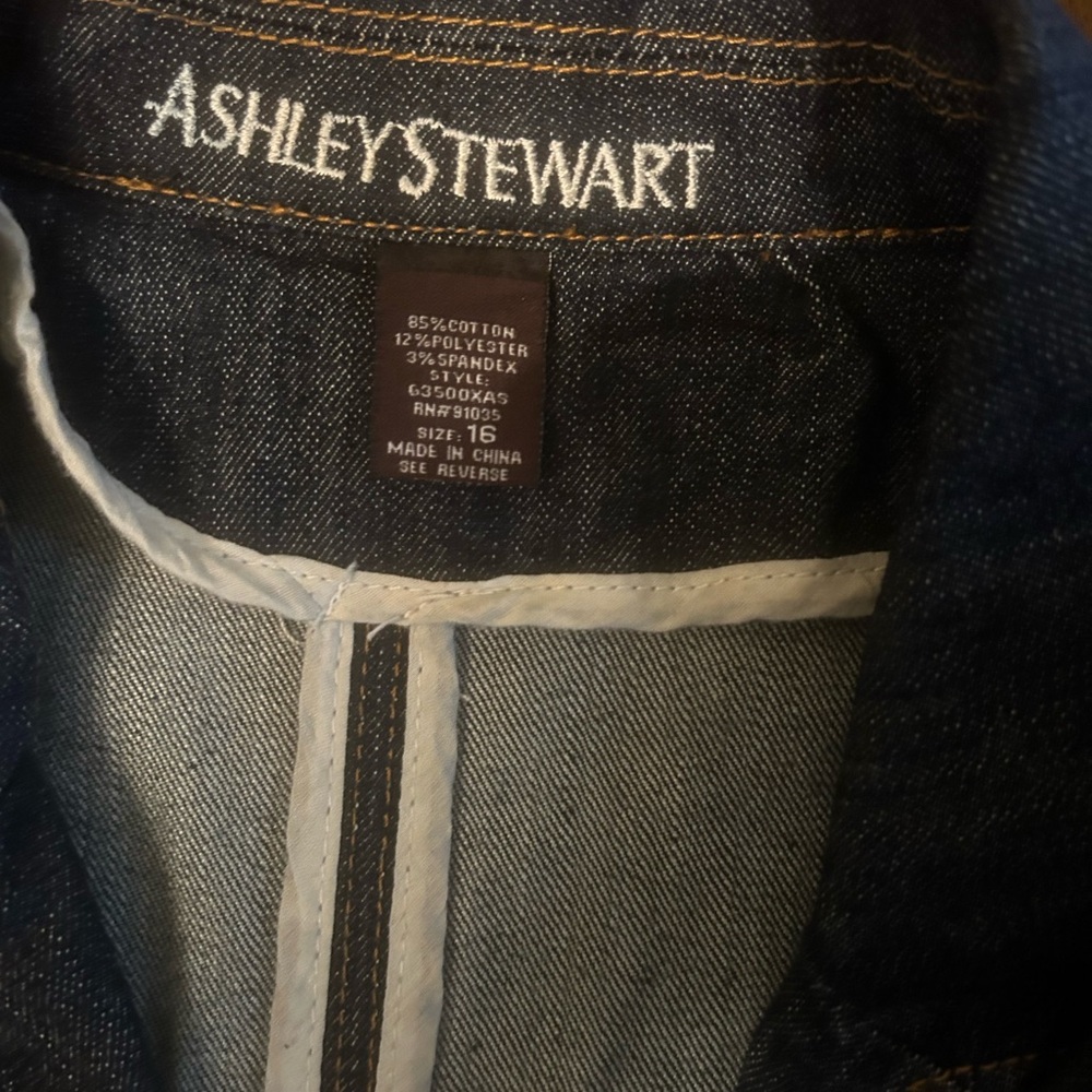 ASHLEY STEWART - Picture 5 of 5